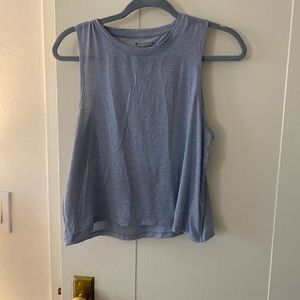 ATHLETA WORKOUT TOP LIGHT BLUE